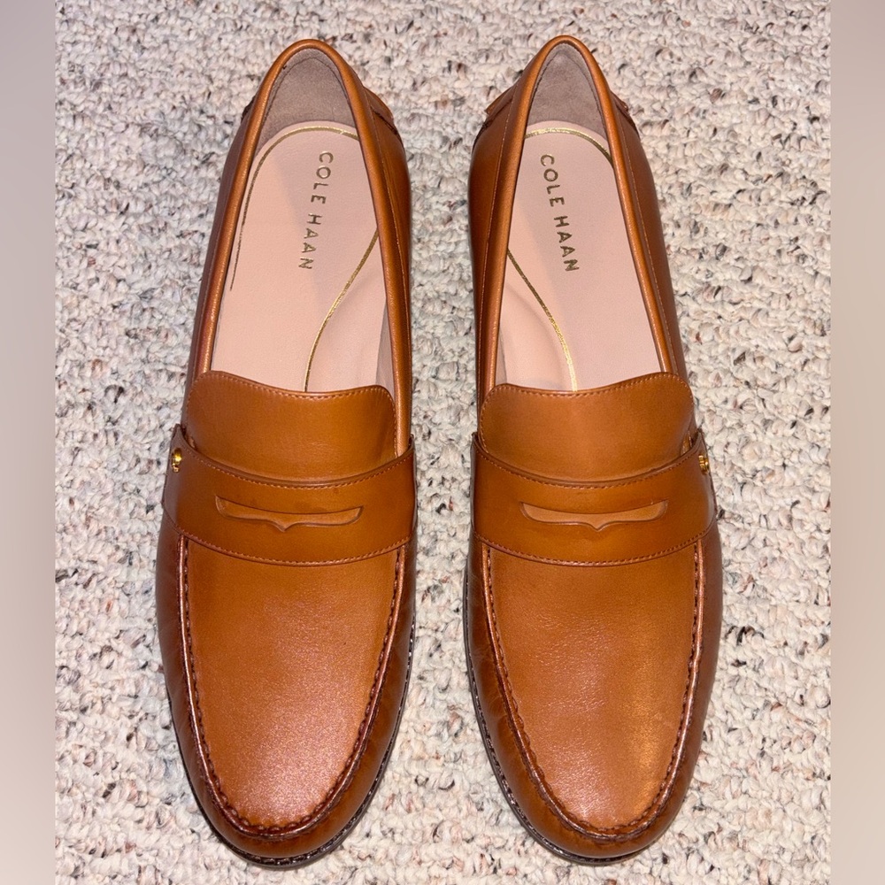 Women’s Tan Leather Loafers Size 11 - Picture 4 of 8
